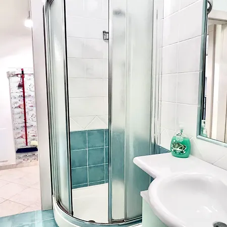 Provenzano Floor 아파트